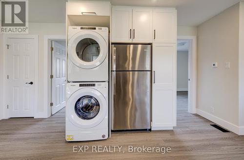 361 Prospect Avenue, Kitchener, ON - Indoor Photo Showing Laundry Room