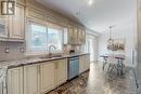 24 Lucerne Drive, Vaughan, ON  - Indoor Photo Showing Kitchen With Upgraded Kitchen 