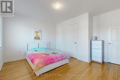 24 Lucerne Drive, Vaughan, ON - Indoor Photo Showing Bedroom