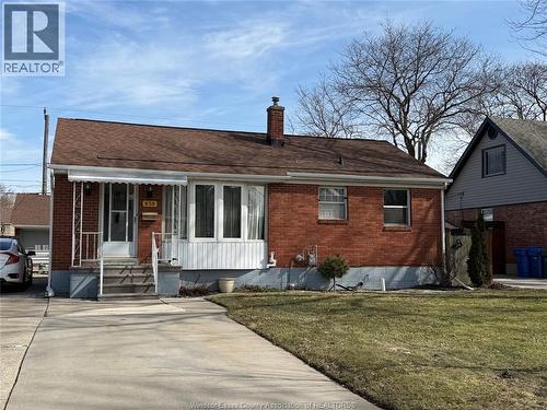 858 LAPORTE  Windsor, ON N8S 3R4