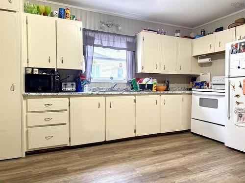 128 Main Street, Springhill, NS 