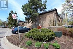 Side , Visitor parking - 