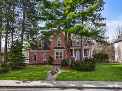 130 Boul. des Châteaux  Blainville, QC J7B 1K8