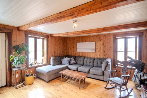 Salon - 226 Rg De L'Embarras, Kamouraska, QC - Indoor Photo Showing Living Room