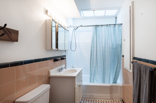 Bathroom - 5644  - 5646 Rue Chabot, Montréal (Rosemont/La Petite-Patrie), QC 