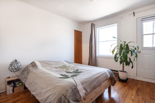 Master Bedroom - 5644  - 5646 Rue Chabot, Montréal (Rosemont/La Petite-Patrie), QC 