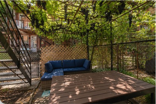 Courtyard - 5644  - 5646 Rue Chabot, Montréal (Rosemont/La Petite-Patrie), QC 