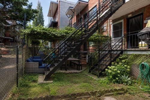 Courtyard - 5644  - 5646 Rue Chabot, Montréal (Rosemont/La Petite-Patrie), QC 
