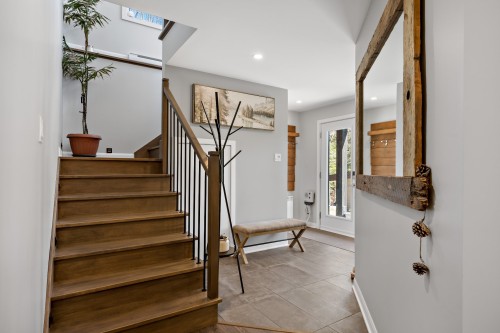 Escalier - 3732 Ch. Du Mont-Sauvage, Sainte-Adèle, QC - Indoor Photo Showing Other Room