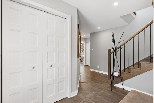 Hall d'entrée/Vestibule - 3732 Ch. Du Mont-Sauvage, Sainte-Adèle, QC - Indoor Photo Showing Other Room