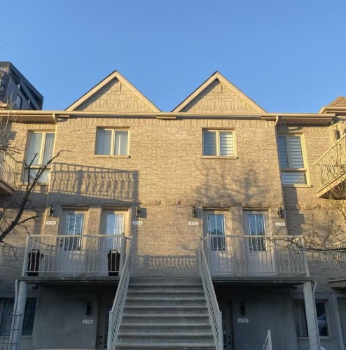 6792 Rue Marie-Guyart  Montréal (Lasalle), QC H8N 3G7