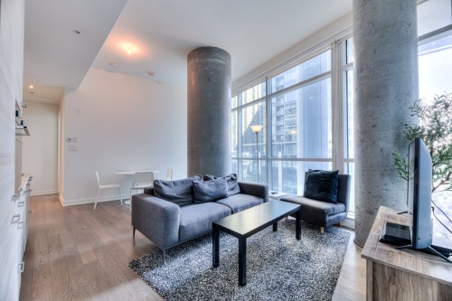 Living Room - 307-1155 Rue De La Montagne, Montréal (Ville-Marie), QC - Indoor Photo Showing Living Room