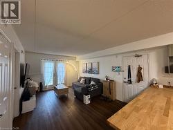 1480 BISHOPS Gate Unit# 304 Oakville, ON L6M 4N4