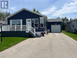 38 BOND STREET  Strathroy-Caradoc (Se), ON N7G 0C5