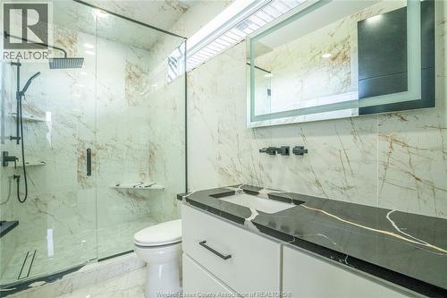 9 Cypress Pointe, Leamington, ON - Indoor Photo Showing Bathroom