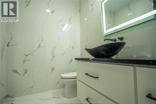 9 Cypress Pointe, Leamington, ON - Indoor Photo Showing Bathroom