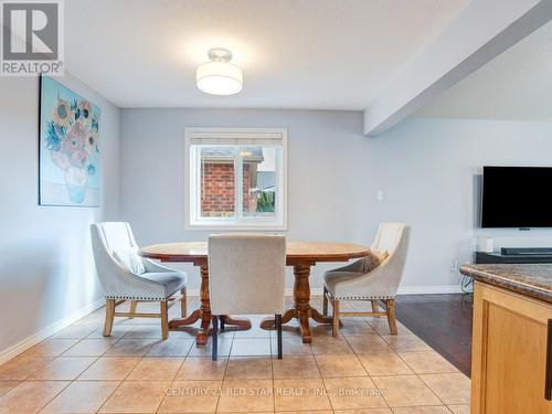 631 Doon South Drive, Kitchener, ON - Indoor Photo Showing Dining Room