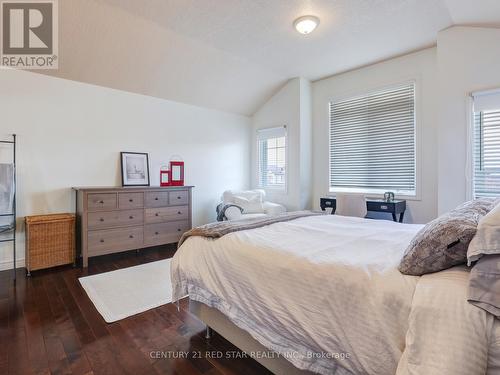 631 Doon South Drive, Kitchener, ON - Indoor Photo Showing Bedroom