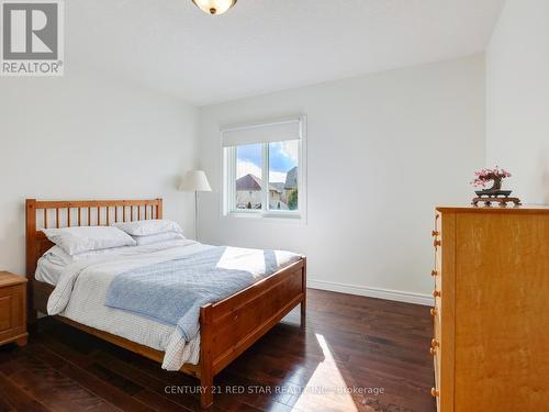 631 Doon South Drive, Kitchener, ON - Indoor Photo Showing Bedroom