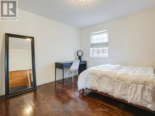 631 Doon South Drive, Kitchener, ON - Indoor Photo Showing Bedroom