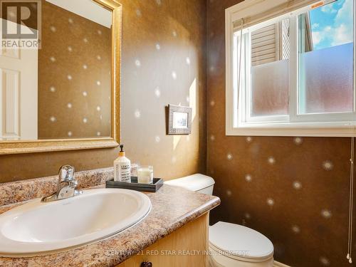 631 Doon South Drive, Kitchener, ON - Indoor Photo Showing Bathroom