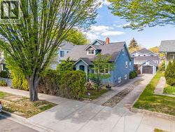 756 Stockwell Avenue Kelowna, BC V1Y 6V9