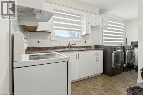 20 St. Charles Drive, Thorold, ON - Indoor Photo Showing Laundry Room