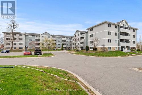 415 - 216 VIEWMOUNT DRIVE  Ottawa, ON K2E 7X4