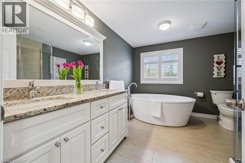 79 Fairlake Drive, Cambridge, ON - Indoor Photo Showing Bathroom