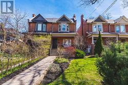 301 EVELYN AVENUE Toronto, ON M6P 2Z8