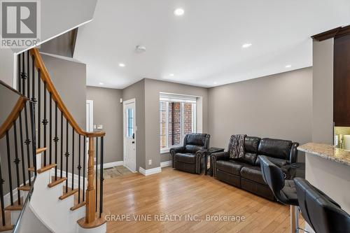 142 College Circle, Ottawa, ON - Indoor