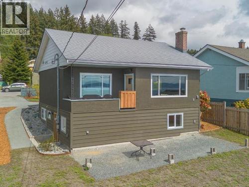 5461 Maple Ave, Powell River, BC - Outdoor
