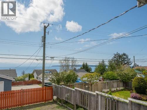 5461 Maple Ave, Powell River, BC - Outdoor With View