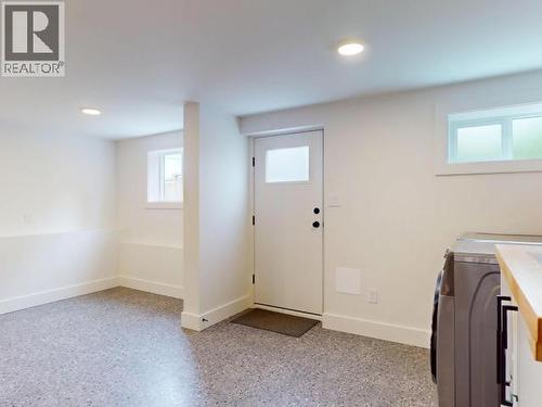 5461 Maple Ave, Powell River, BC - Indoor Photo Showing Other Room