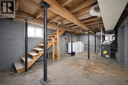 3463 Harris Street, Windsor, ON - Indoor Photo Showing Basement