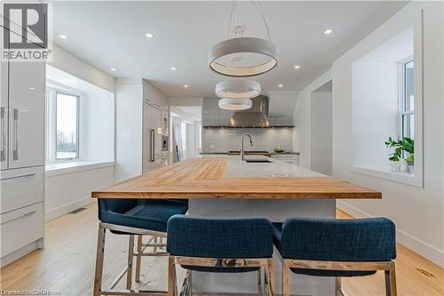 1748 Centre Road, Flamborough, ON - Indoor