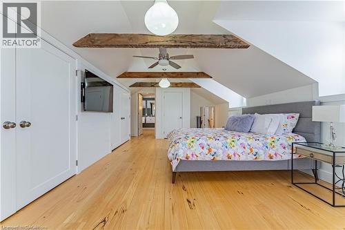1748 Centre Road, Flamborough, ON - Indoor Photo Showing Bedroom