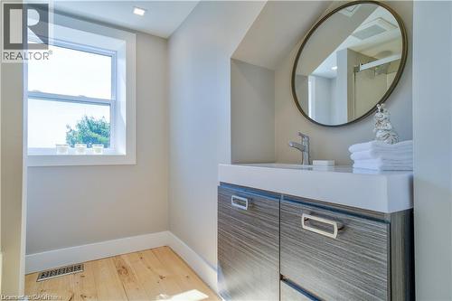 1748 Centre Road, Flamborough, ON - Indoor Photo Showing Bathroom