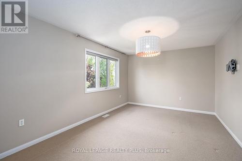329 Tonelli Lane, Milton, ON - Indoor Photo Showing Dining Room