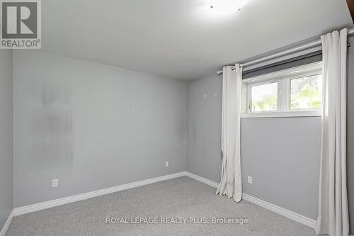 329 Tonelli Lane, Milton, ON - Indoor Photo Showing Bedroom