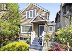 1009 E 14TH AVENUE  Vancouver, BC V5T 2P1