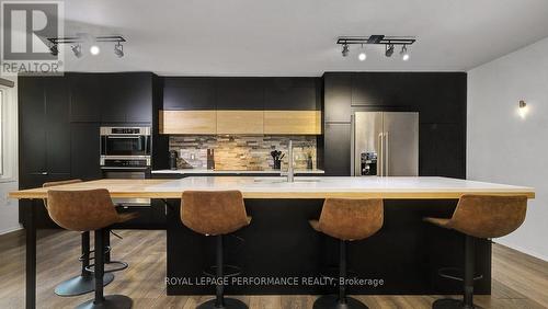 510 Foxview Place, Ottawa, ON - Indoor