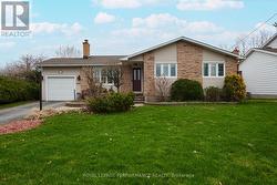 401 PHOENIX CRESCENT Ottawa, ON K1E 1V6