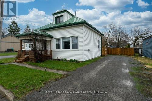 17 MEYERS STREET  Quinte West (Trenton Ward), ON K8V 1W5