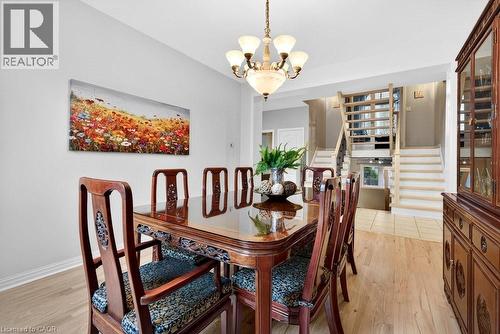 5901 Chercover Court, Burlington, ON - Indoor Photo Showing Dining Room