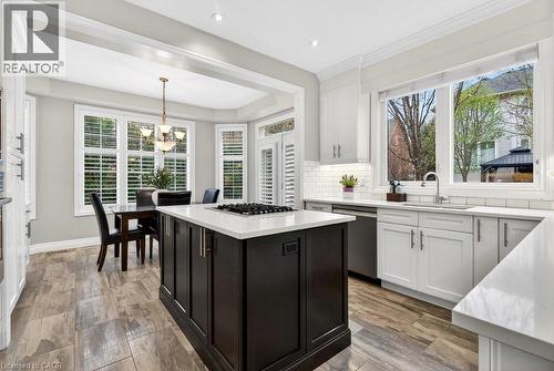 5901 Chercover Court, Burlington, ON - Indoor Photo Showing Kitchen With Upgraded Kitchen