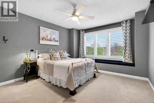 5901 Chercover Court, Burlington, ON - Indoor Photo Showing Bedroom