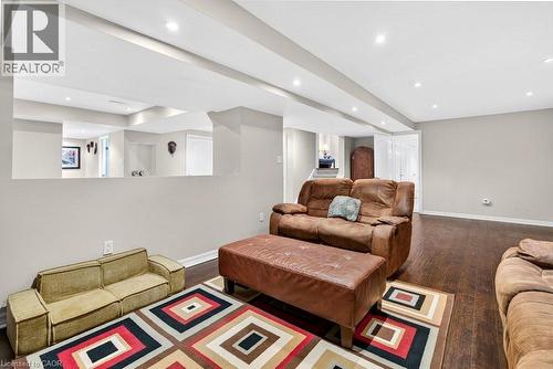 5901 Chercover Court, Burlington, ON - Indoor