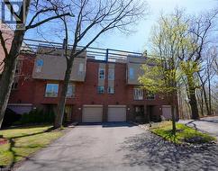 1250 MARLBOROUGH Court Unit# 27 Oakville, ON L6H 2W7