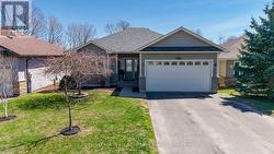 8 AVERY COURT  Parry Sound, ON P2A 3C4